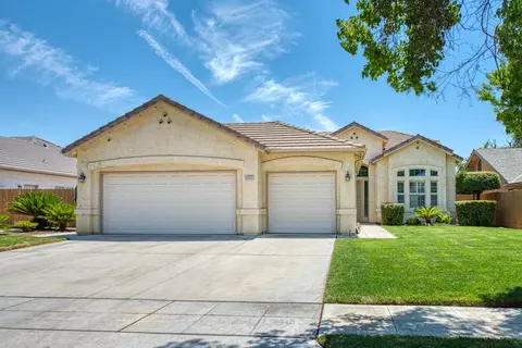 5322 E Dwight Way, Fresno, CA 93727 photo 1