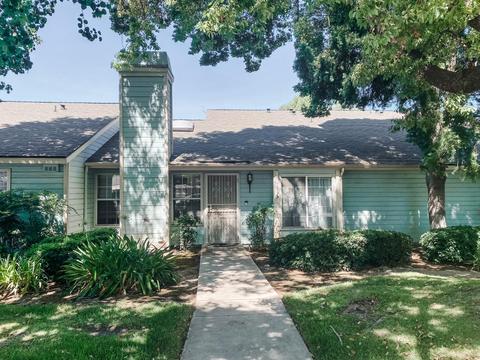 1535 Mayflower Way, Clovis, CA 93612 photo 1