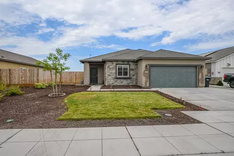 440 Bedrosian Ave, Fowler, CA 93625 photo 1