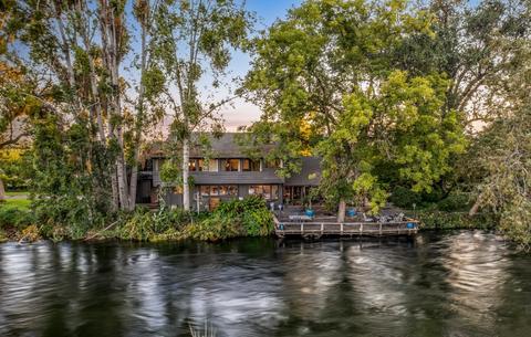 18538 E Flume Ave, Sanger, CA 93657 photo 1