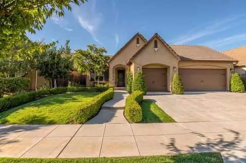 4132 Serena Ave, Clovis, CA 93619 photo 1