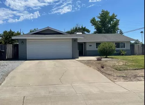 511 E Cambridge Ave, Visalia, CA 93292 photo 1