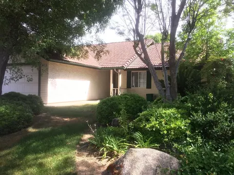 2649 Fowler Ave, Clovis, CA 93611