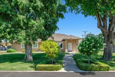 2921 Howard Rd, Madera, CA 93637 photo 1