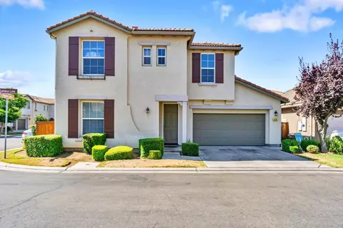 876 Lemieux Ln, Clovis, CA 93619 photo 1