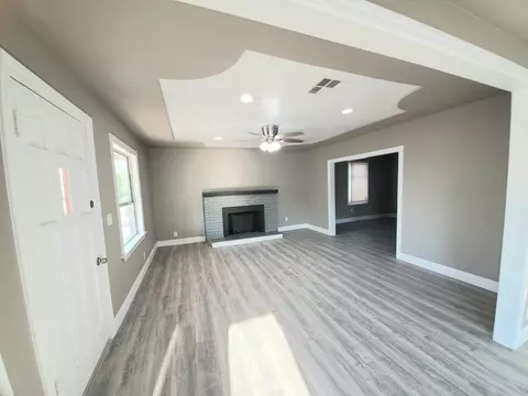 2235 Gaither St, Selma, CA 93662 photo 1
