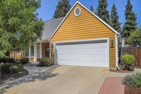 1047 N Cindy Ave, Clovis, CA 93611 photo 1