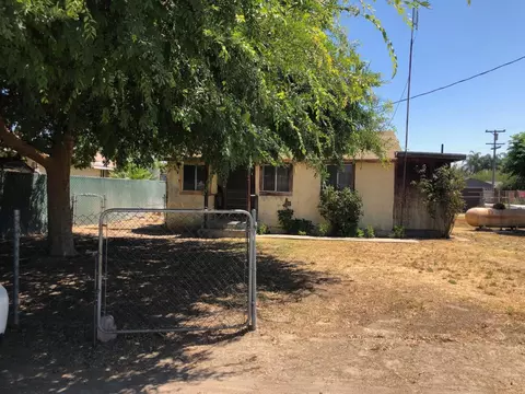 36564 Burke Dr, Traver, CA 93673 photo 1