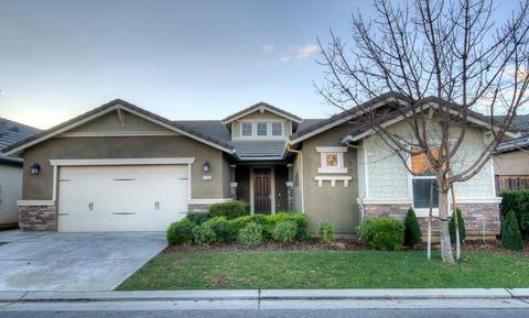 1732 N Broadbent Ln, Clovis, CA 93619 photo 1