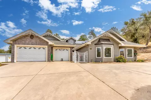 45069 Mecca Ln, Coarsegold, CA 93614
