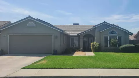 2662 Maple St, Madera, CA 93637 photo 1