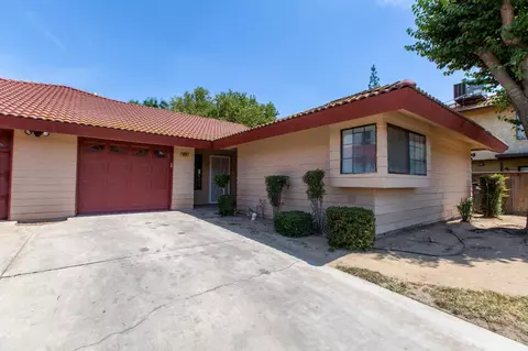 933 Barnett Way, Madera, CA 93637 photo 1