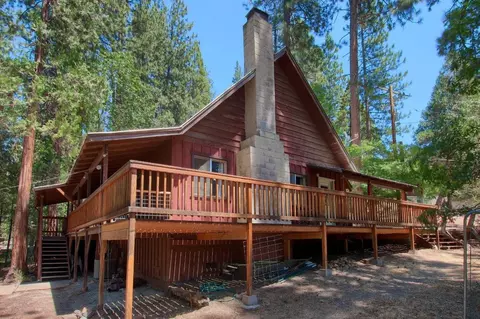 44934 Mountain Meadow Rd, Oakhurst, CA 93644 photo 1