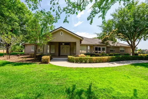 14539 E Shaw Ave, Sanger, CA 93657 photo 1
