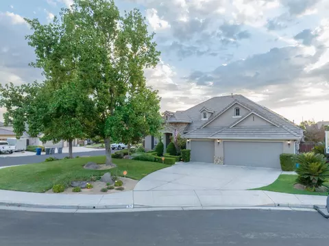 87 W El Paso Ave, Clovis, CA 93611 photo 1