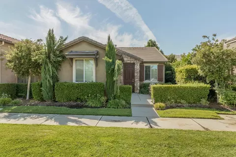 3984 Heritage Ave, Clovis, CA 93619 photo 1