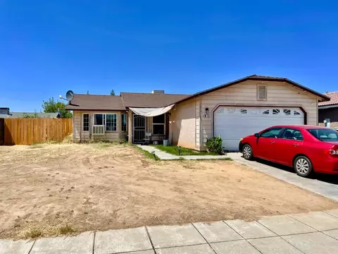 1466 Toluca Way, Madera, CA 93638 photo 1