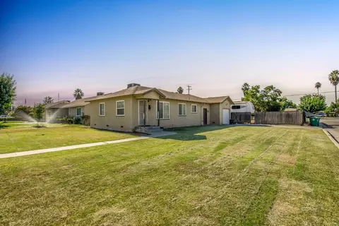 756 S Manor Dr, Kerman, CA 93630 photo 1
