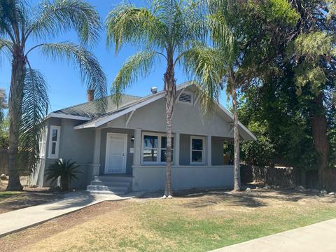 2103 Young St, Selma, CA 93662 photo 1