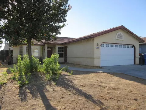 1748 Coolidge St, Madera, CA 93638 photo 1