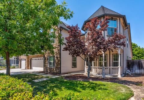 385 Serena Ave, Clovis, CA 93619 photo 1