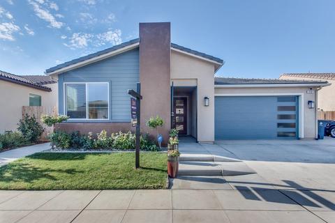 4110 Joaquin Ave, Clovis, CA 93619 photo 1