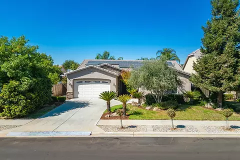 3153 Hampton Way, Clovis, CA 93619 photo 1