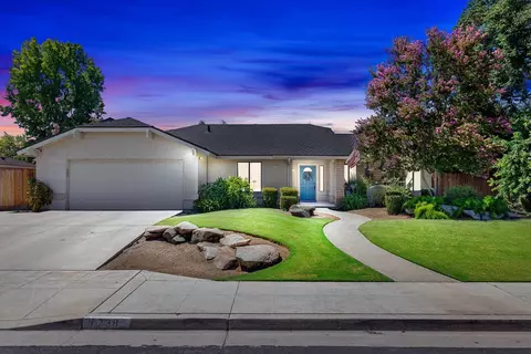 1738 Ash Ave, Clovis, CA 93611 photo 1