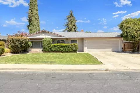 168 E Curtis Ave, Reedley, CA 93654 photo 1