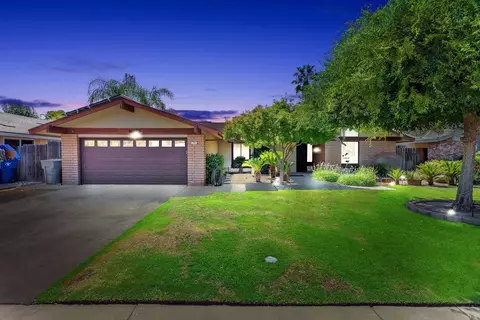 206 Burgan Ave, Clovis, CA 93611 photo 1