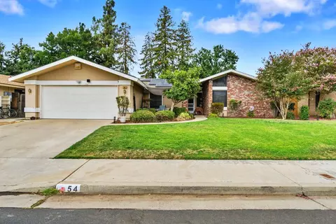 54 Amber Ave, Clovis, CA 93611 photo 1