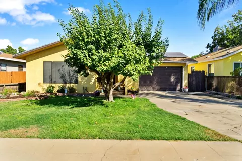 1687 5th St, Clovis, CA 93611 photo 1