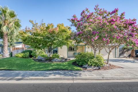 1672 Richert Ave, Clovis, CA 93611 photo 1