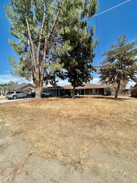 17553 Rodeo Dr, Madera, CA 93638 photo 1