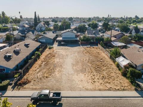 2435 C St, Selma, CA 93662 photo 1