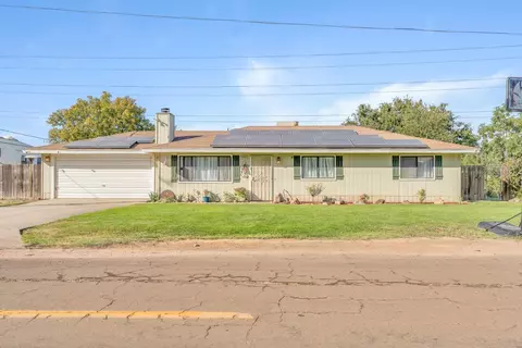 18392 Ridgedale Dr, Madera, CA 93638 photo 1