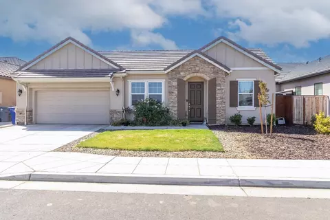4250 Rall Ave, Clovis, CA 93619 photo 1