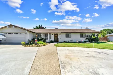 17472 Lane Dr, Madera, CA 93638 photo 1