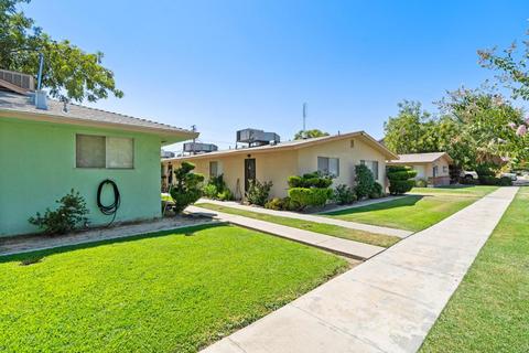 114 S 4th St, Fowler, CA 93625 photo 1