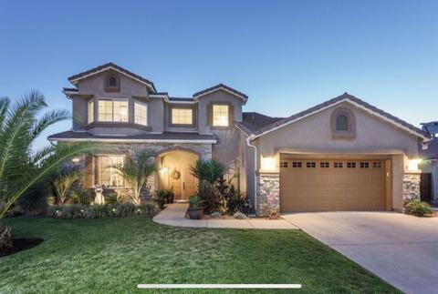 1828 N Carolina Ave, Clovis, CA 93619 photo 1