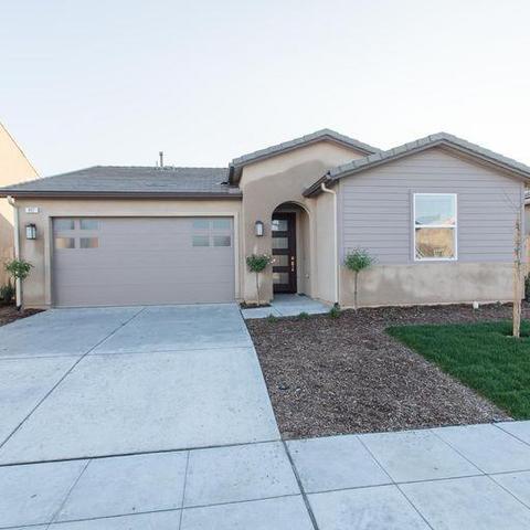 982 Spring St W, Madera, CA 93636 photo 1