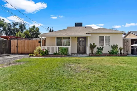 709 E Laurel Ave, Visalia, CA 93292 photo 1