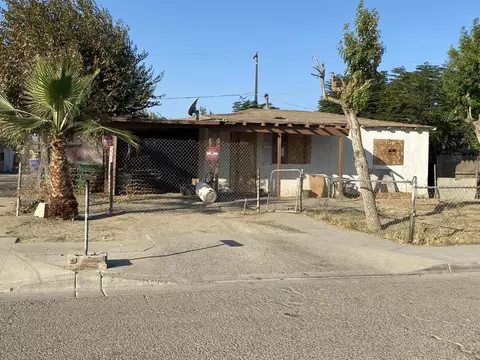 730 Juanita St, Mendota, CA 93640