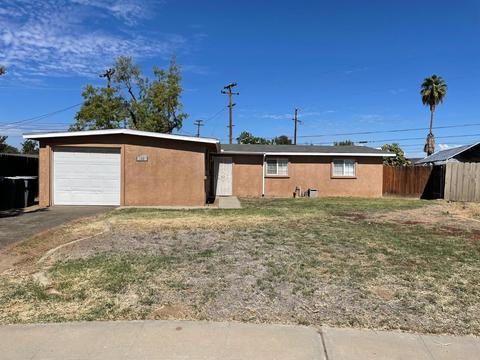 155 Rall Ave, Clovis, CA 93612 photo 1