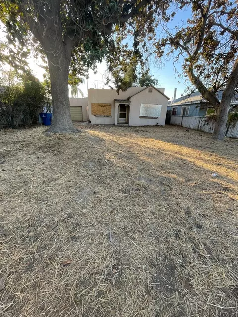 2383 W Sandy Ave, Caruthers, CA 93609 photo 1
