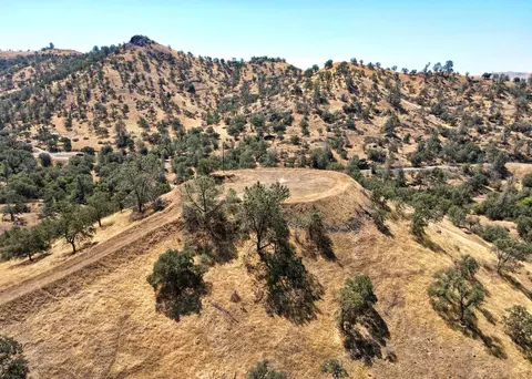 24151 Sky Harbour Rd, Friant, CA 93626