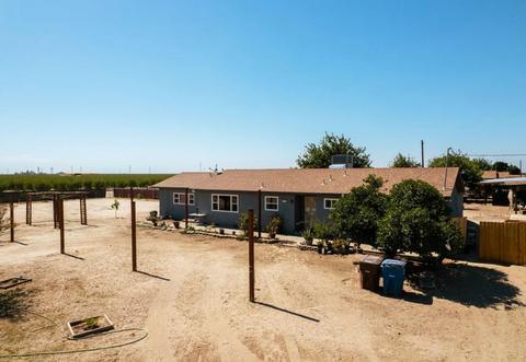 12933 S Cornelia Ave, Caruthers, CA 93609 photo 1