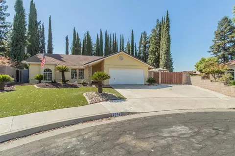 2004 Wrenwood Ave, Clovis, CA 93611 photo 1