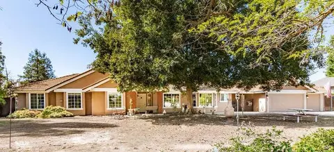 15534 Monreal Rd, Madera, CA 93636 photo 1