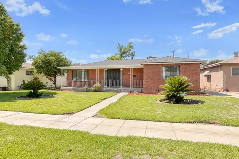 78 N Pollasky Ave, Clovis, CA 93612 photo 1